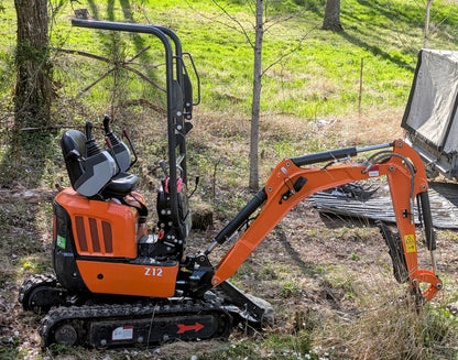 Minigrävare Storarm Z12, 3-cyl Kubota, joysticks, S30/180, premium